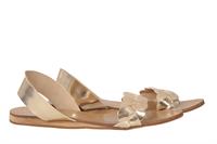 סנדל עור מטאליים, להשיג ברשת קמדן אנד שוז, צלם אושרי תורתי