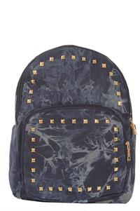 תיק ג'ינס עם ניטים, 79 שח, להשיג ברשת קמדן אנד שוז ובאתר www.Camden.co.il צלם אושרי תורתי