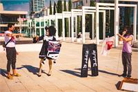 כולנו פליטים של עודד צדוק צילום  חליל מיירוד