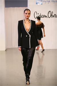 אוברזון סטודיו - גדעון אוברזון קולקציית קיץ 2010 - צילום: קובי בכר 