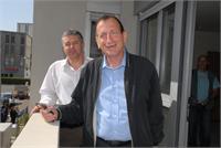 ראש העירייה, רון חולדאי ומנכ"ל חלמיש, גיל סער בטקס חנוכת הבניין. קרדיט צילום: איתן ידגר, ליאור שירותי צילום