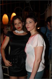 מירב מיכאלי ונועה תשבי. צילום: אסף לב