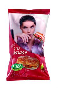 כריך פסטרמה של עינת תעשיות מזון (צילום: אייל קרן)
