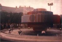 מזרקת יעקב אגם בכיכר   1988 דיזנגוף. באדיבות הארכיון העירוני של עיריית תל אביב יפו