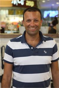 יאיר מלכה מבעלי קפה גרג. צילום: אילן הלד