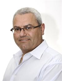 שמואל שטרנשוס