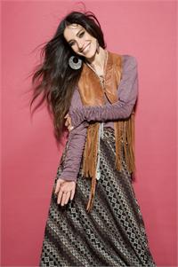 דנה עדיני בקמפיין חורף 2013 לרשת העין השלישית