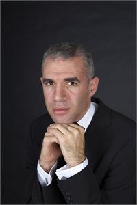 המנצח והמנהל המוסיקלי של הפסטיבל - יובל רבין