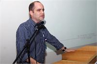 ד"ר גד סגל, מנהל מחלקה פנימית ט'. יחידת צילום שיבא