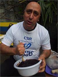 יום המעשים הטובים: עובדי CSR ישראל מבשלים ארוחת ערב עם ילדים במעון לנשים מוכות בחיפה 