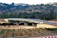 כביש 70 המשודרג, גשר הכניסה מזרחית לפוריידיס וכביש העלייה לזיכרון יעקב