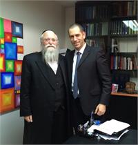 עוד גיל סלומון מנכל לשכת עורכי הדין והרב יהודה מרמורשטיין מנכל רשת מעונות עלה