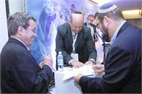 מנכ"ל הגיחון זהר ינון וסגן יו"ר ניו יורק סיטי סטיב לוויץ בחתימת ההסכם