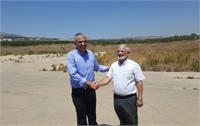ראש העיר ושר האוצר על רק המקום בו תוקם שכונת יובלים, תמונה- דובר העירייה