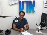 יוסי הדר, באולפן (צילום: יח"צ)