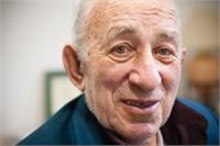 ניצול השואה איזק גולדפינגר עליו הסרט IZAK שרד 11 מחנות עבודה כולל אושוויץ 