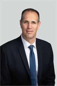 תמונה- עוזי רוזנטל, סגן נשיא בכיר, מנהל חטיבת הממשלה, פנג'יה