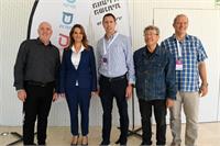 חיים הלפרין מנהל היחידה לתכניות משלימות במשרד החינוך, נעם סמל מנכל הבימה, טל בסכס מנכל החברה למתנסים הארצית, דר יפעת שאשא ביטון שרת החינוך ורן שפירא מ