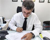 ספרו של עו"ד גל מוטאי, קרדיט: 'לסקר את יעקב'