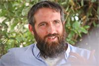 הסופר והיזם החברתי, אהרן אריאל לביא