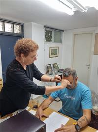 התאמת משקפיים מסנני צבע באירלן ישראל 