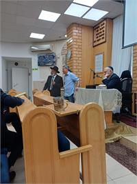 ראש עיריית שדרות נואם בכנס 